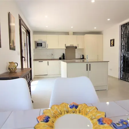 Maryvilla 0220 Villa